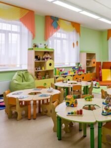 kindergarten-modern-interior-room-classes-games_300903-410